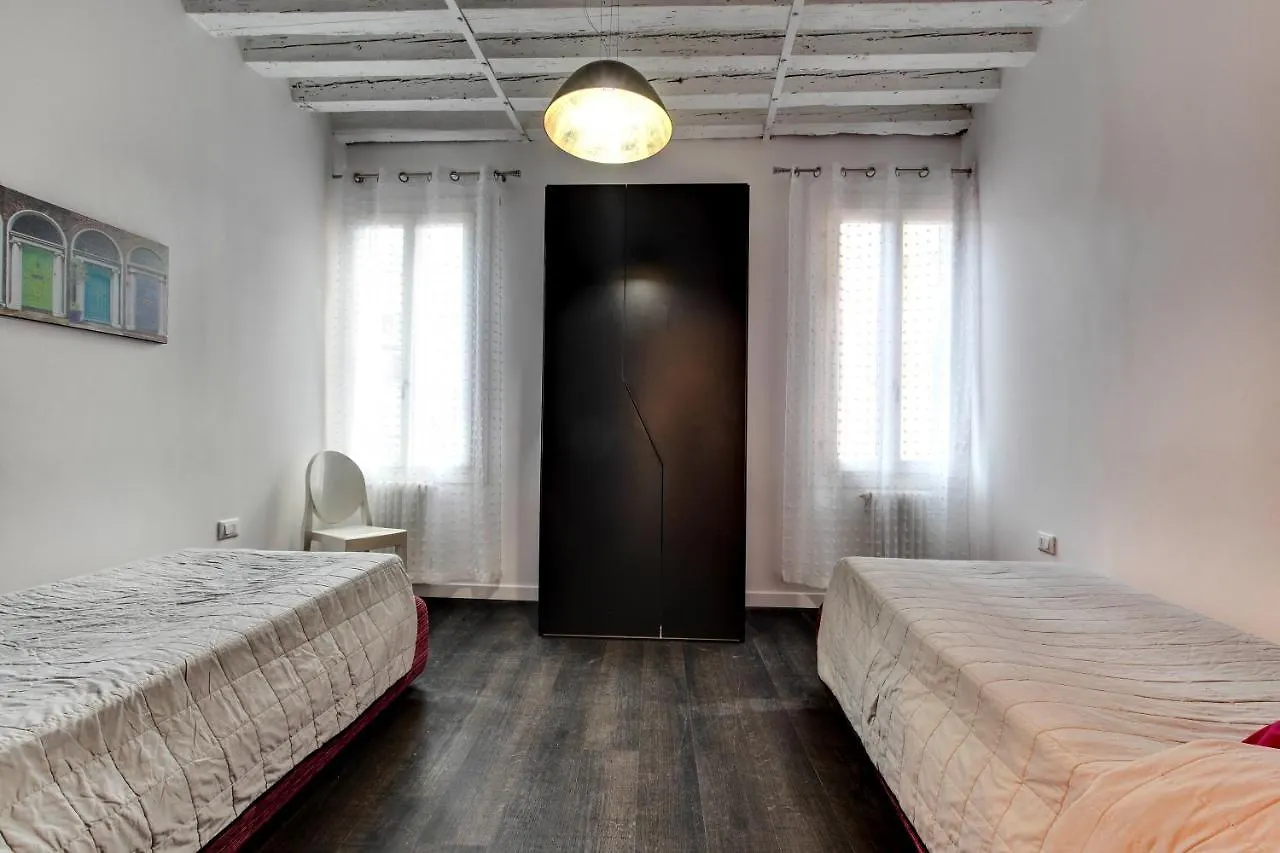 Biennale Superior Suite By Wonderful Italy Venecia 0*,